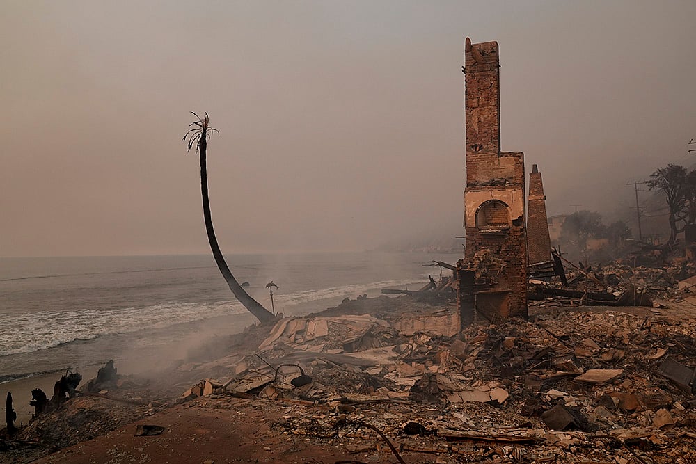 Climate change Wildfire season in the US California Wildfires: Palisades Fire