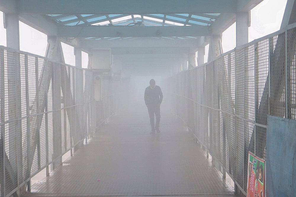 North India Weather Fog in Delhi photo: Fog at ITO