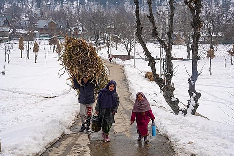 Weather: Fresh snowfall in Ganderbal