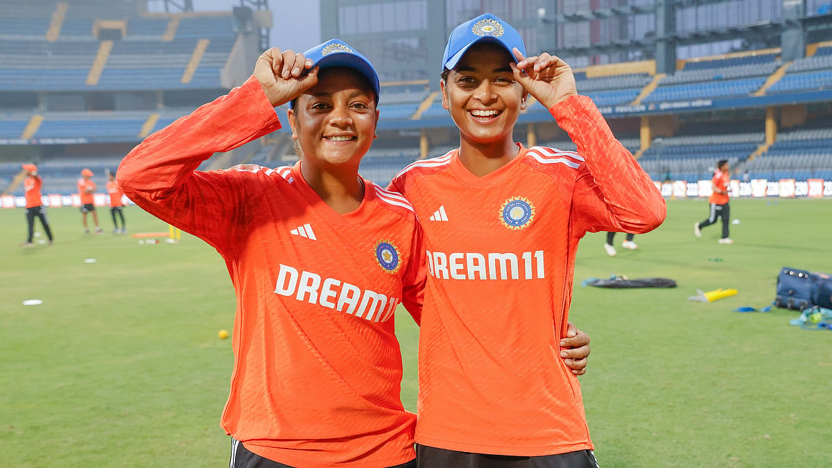 Photo: X | ICC : Saika Ishaque (L) with Shreyanka Patil.