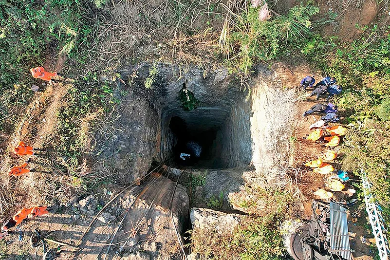 Assam Coal Miners Trapped