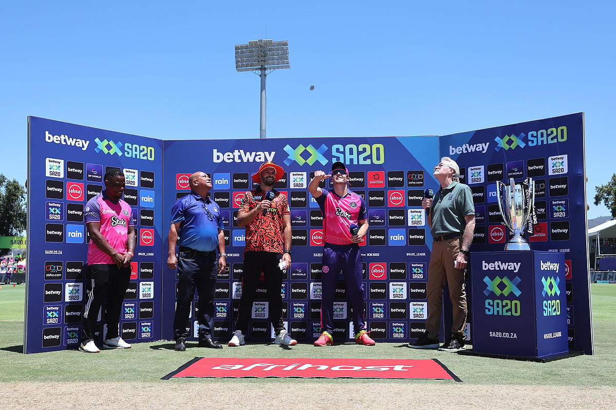 X | Paarl Royals  : Paarl Royals Vs Sunrisers Eastern Cape Toss. 