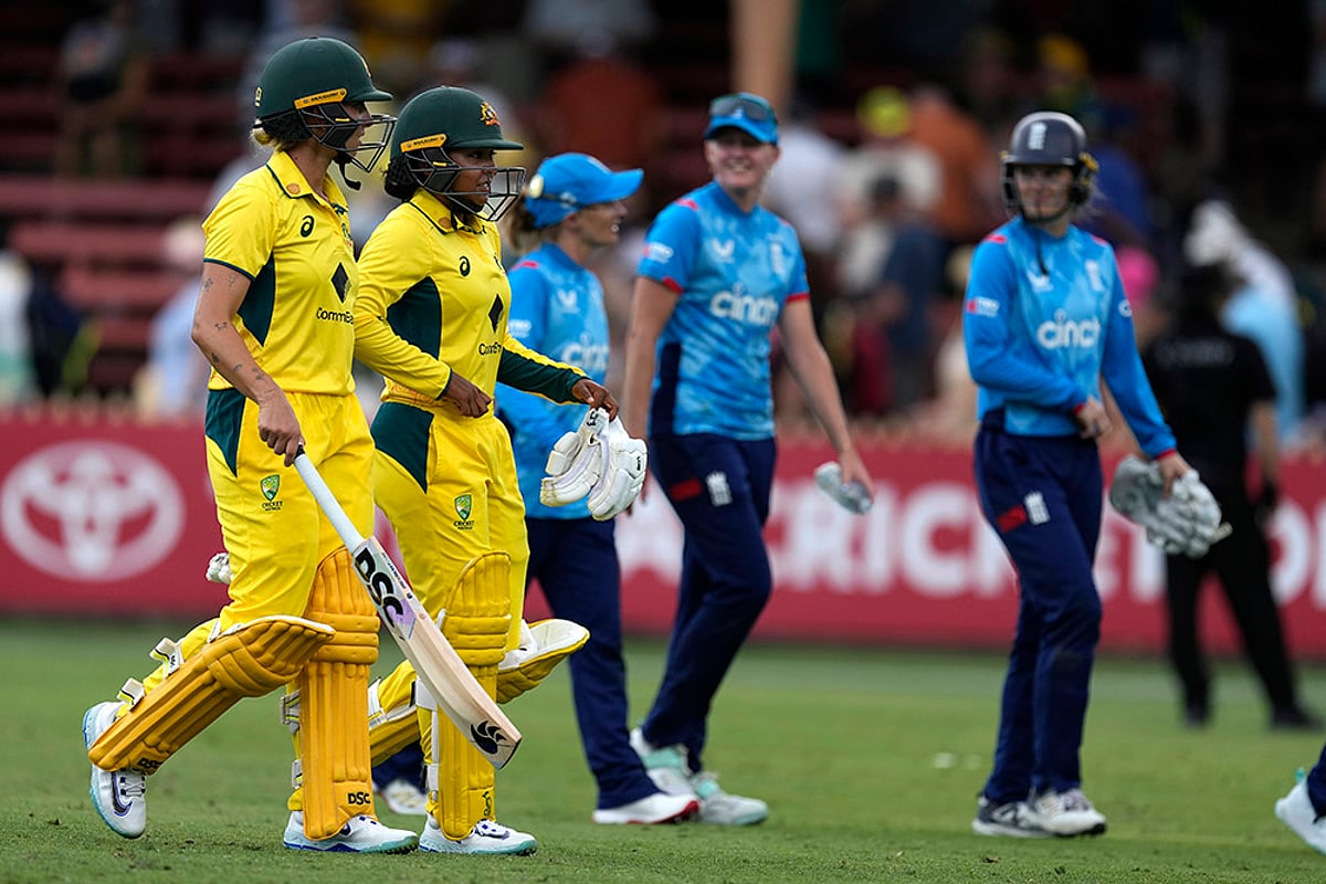 Women's Ashes 2025 AUS-W Vs ENG-W 1st ODI Cricket photo: Alana King