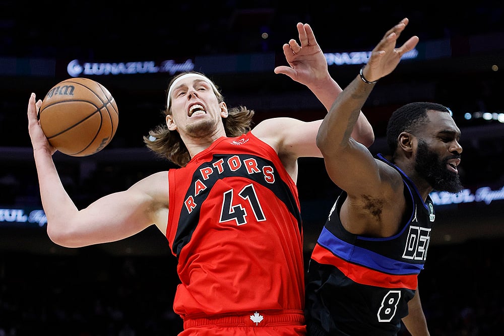NBA Basketball game Toronto Raptors vs Detroit Pistons match photo: Kelly Olynyk