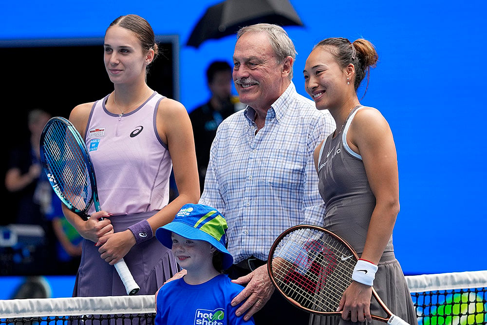 Australian Open tennis Championship Zheng Qinwen Vs Anca Todoni photo: John Newcombe
