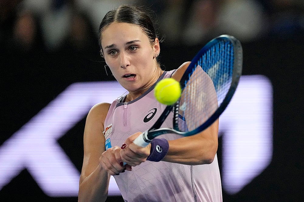 Australian Open tennis Championship Zheng Qinwen Vs Anca Todoni photo: 5