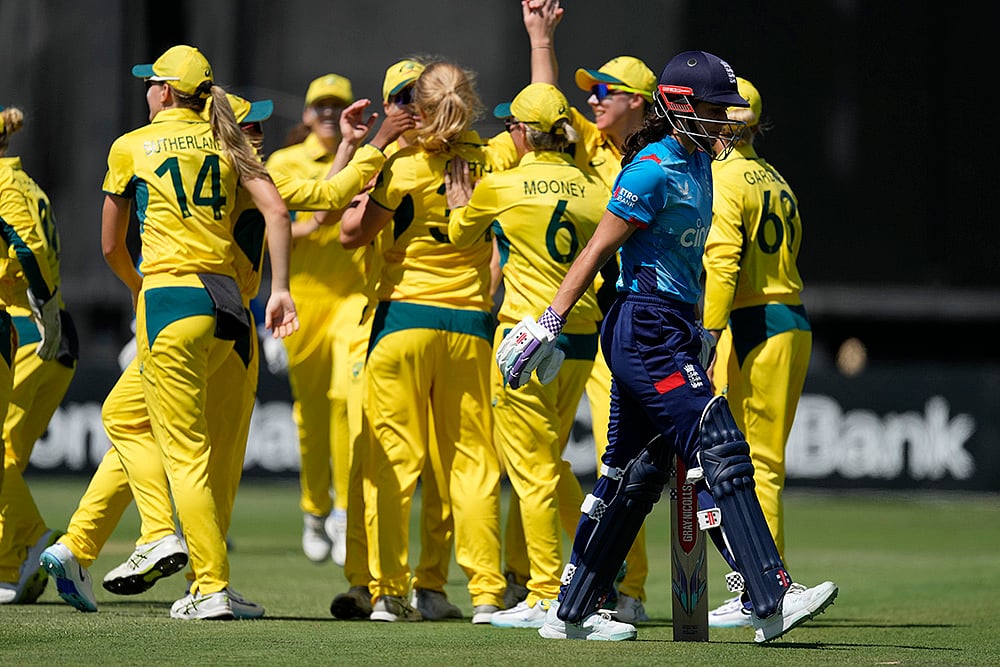 Womens Ashes 2025 AUS-W Vs ENG-W 1st ODI Cricket photo: Maia Bouchier