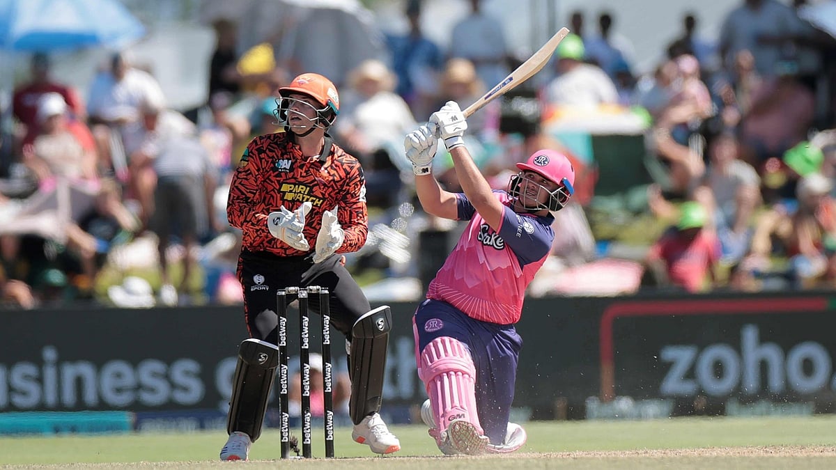 Lhuan-dre Pretorius of Paarl Royals hits over the top for six.jpg