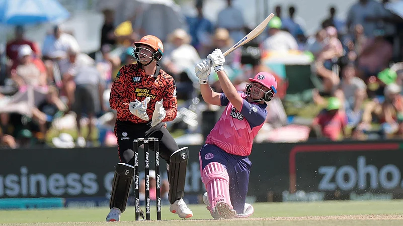 Lhuan-dre Pretorius of Paarl Royals hits over the top for six.jpg