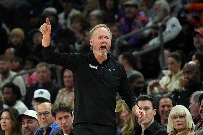 NBA 2024-25 basketball Charlotte Hornets vs Phoenix Suns: Mike Budenholzer