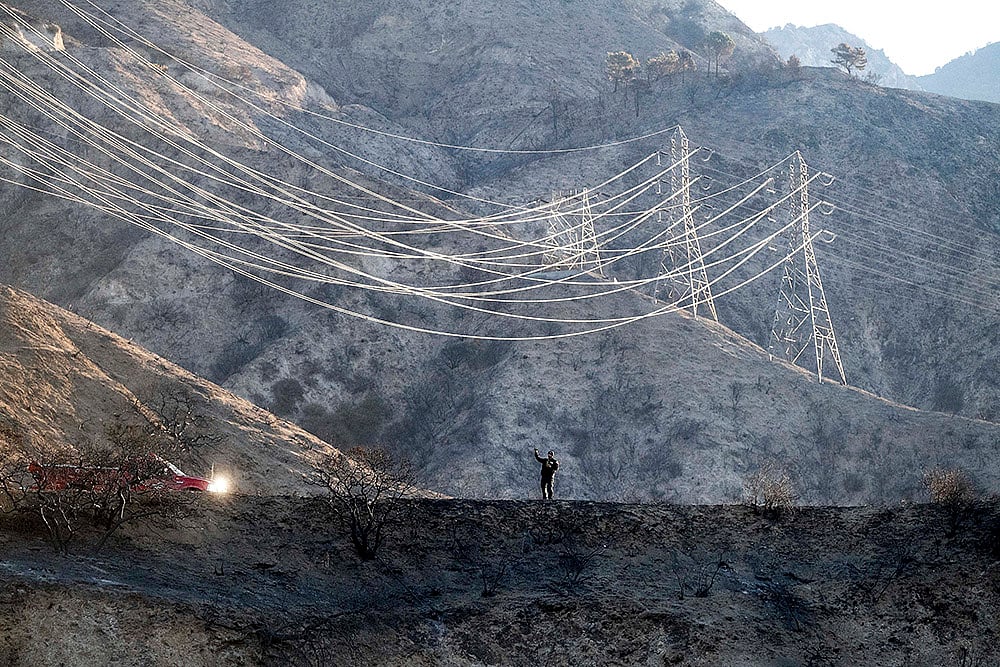 California Wildfires US weather fire season photo_10