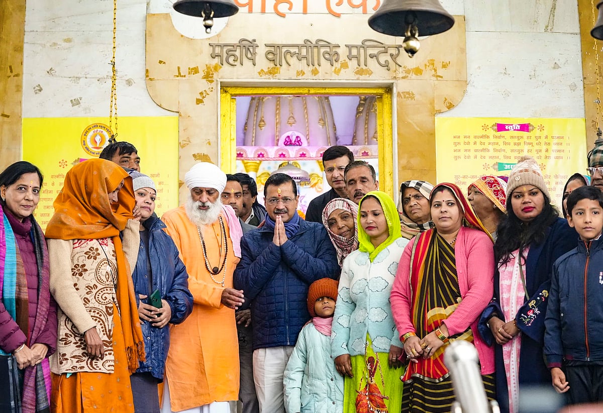 | Photo- PTI : Arvind Kejriwal visits temple before filing nomination.