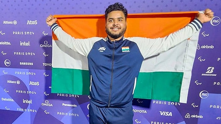 2024 Paris Paralympics: Yogesh Kathuniya, discus thrower, poses for photos after winning the silver medal in F56 category  - | Photo: PTI