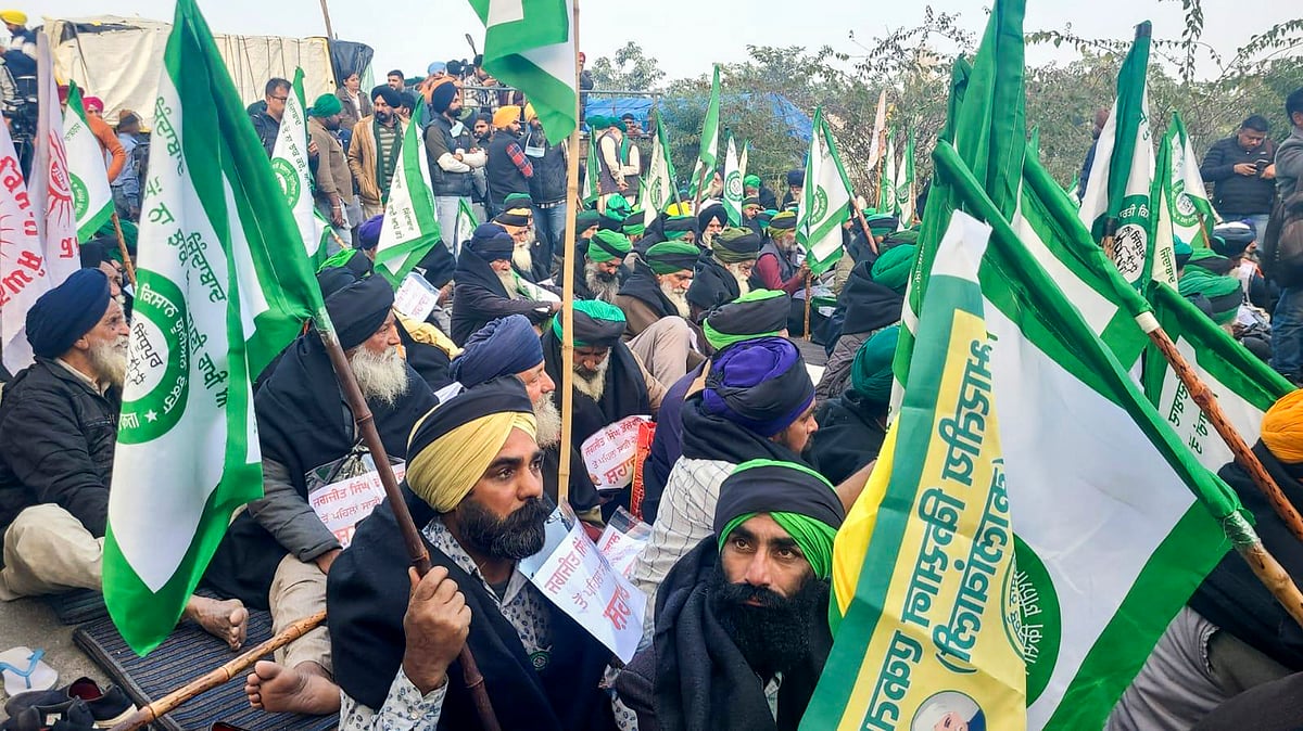PTI : Farmers protest from Khanauri border.