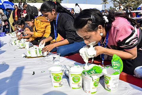 Dahi Khao Pratiyogita in Patna