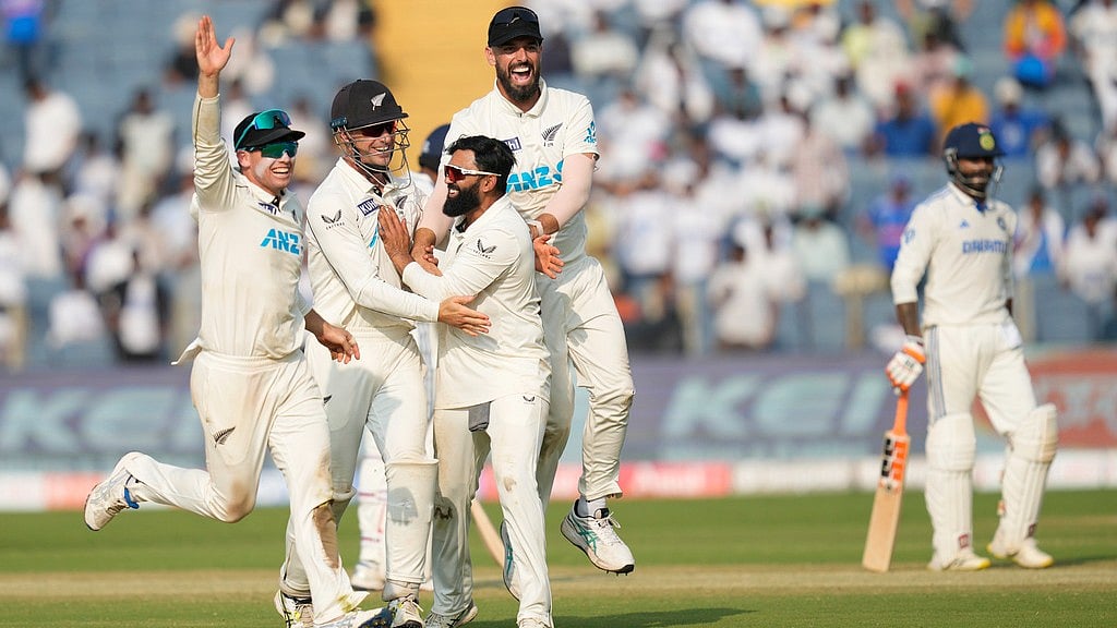 New Zealand beat India by 113 runs in the second Test in Pune.