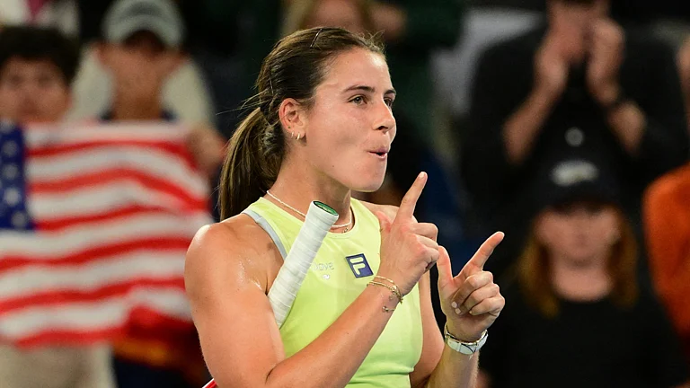 Emma Navarro celebrates her win over Daria Kasatkina at the Australian Open - null