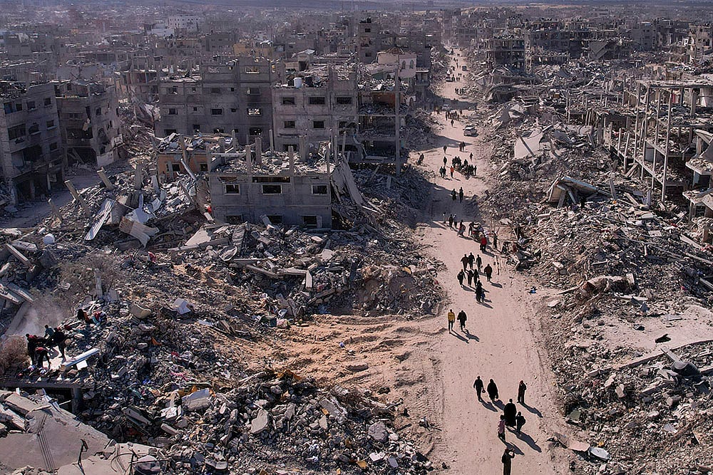 Displaced Palestinians return to Gaza_10