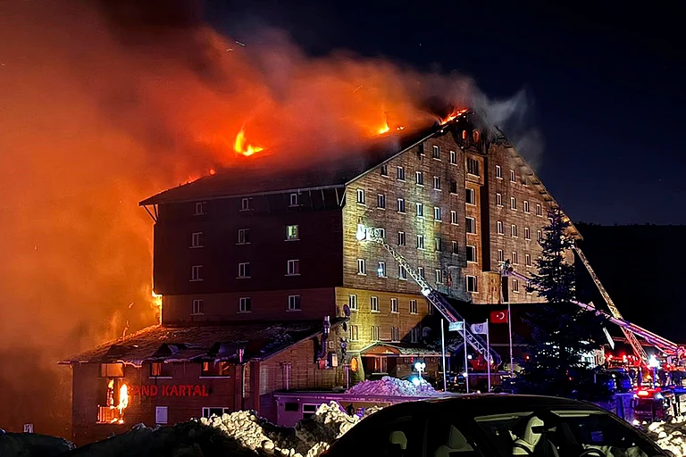 Deadly ski resort fire in Turkey - | Photo: IHA via AP