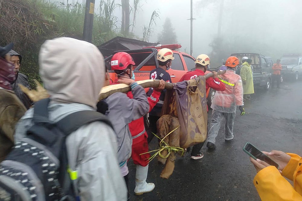 Indonesia Flash Floods & landslide Photos_4