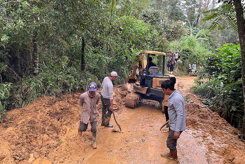 Indonesia Flash Floods & landslide Photos_2