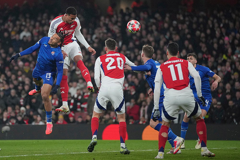 UEFA Champions League Football - Arsenal and Dinamo Zagreb_Gabriel 