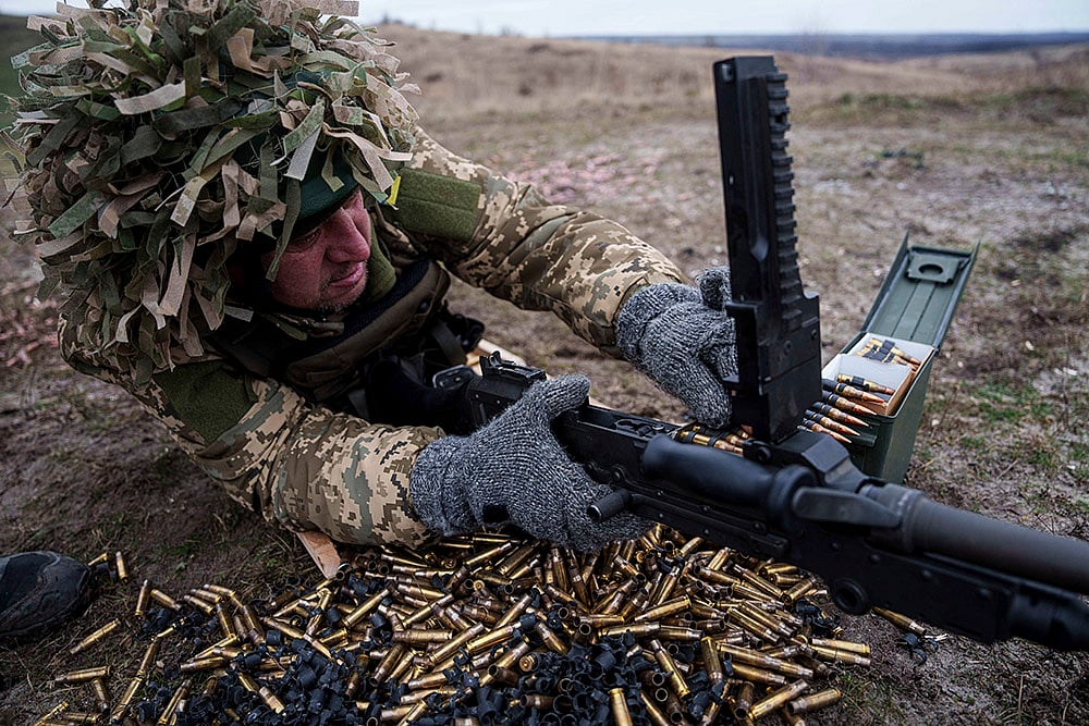 Photo: AP/Evgeniy Maloletka