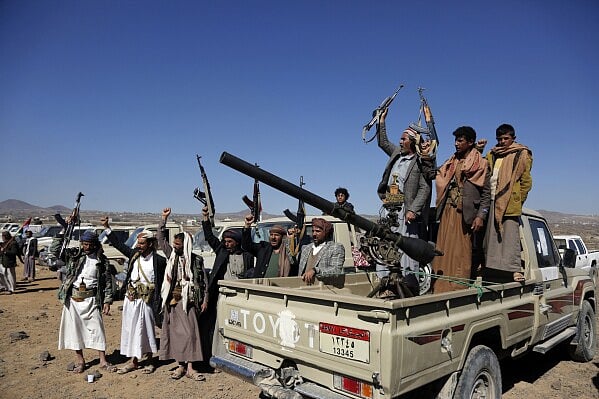 AP : Houthi rebels in Yemen