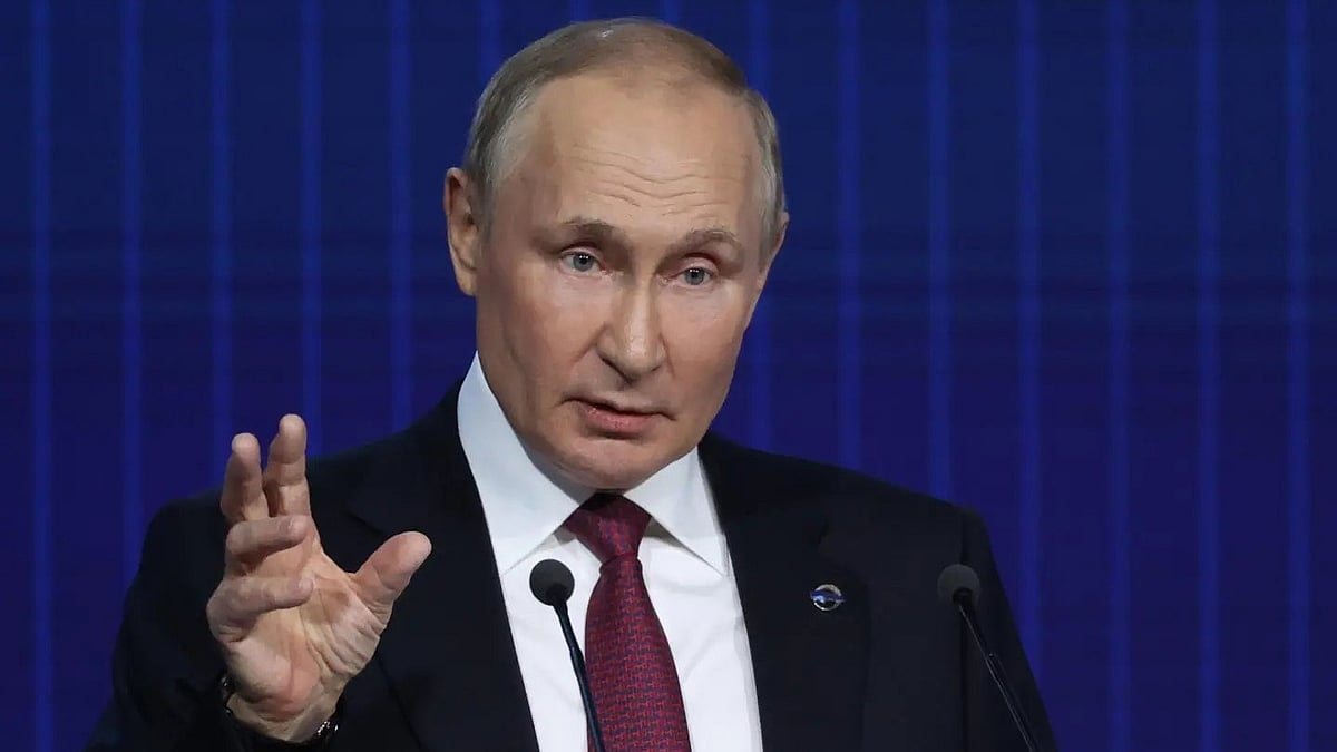 AP : Russian President Vladimir Putin