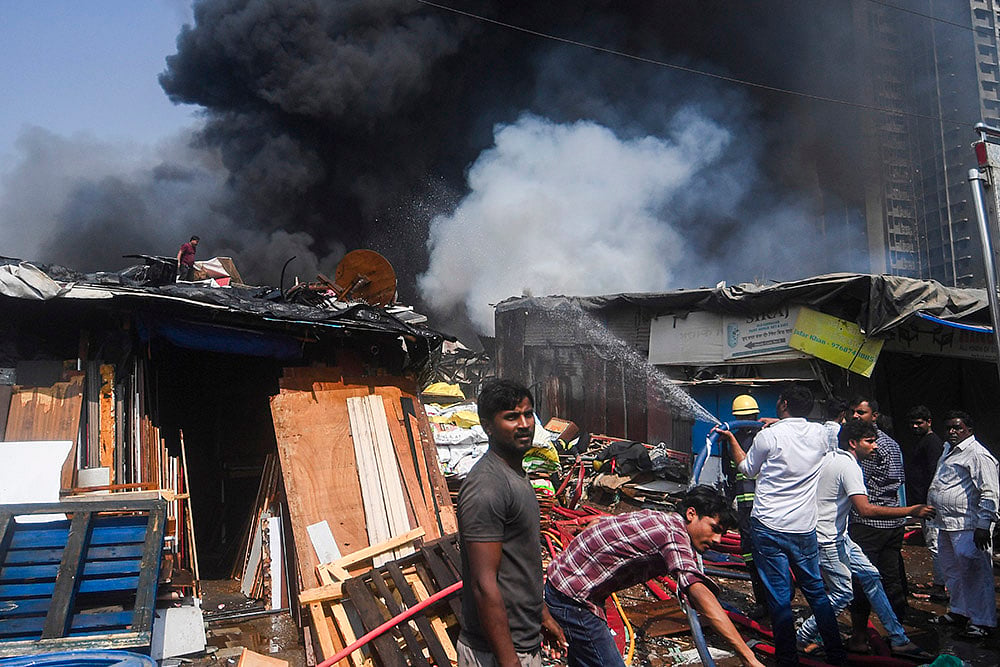 Fire at furniture market in Mumbai