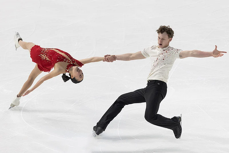US Figure Skating Championships 2025 Photos: Naomi Williams and Lachlan Lewer