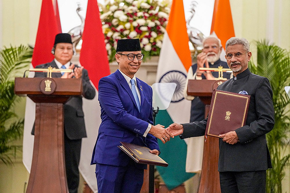 PM Modi with Indonesian Prez at Hyderabad House