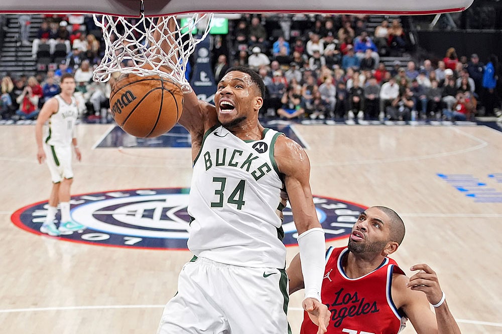 NBA Basketball: Los Angeles Clippers vs Milwaukee Bucks