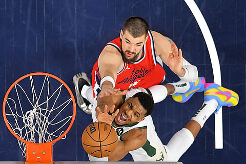 NBA Basketball Game: Milwaukee Bucks vs Los Angeles Clippers