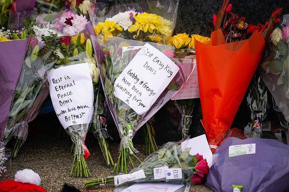 Tribute For Denis Law