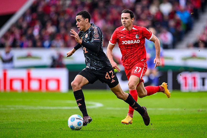 Bundesliga Soccer Match: Bayern Munich vs Freiburg