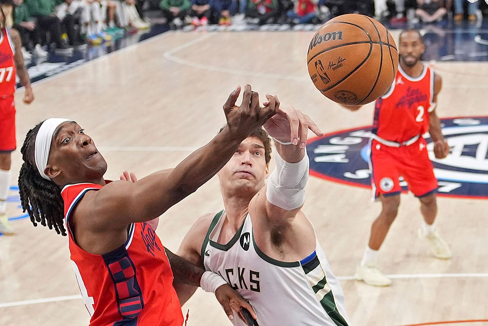 Bucks Clippers Basketball: Milwaukee Bucks vs Los Angeles Clippers