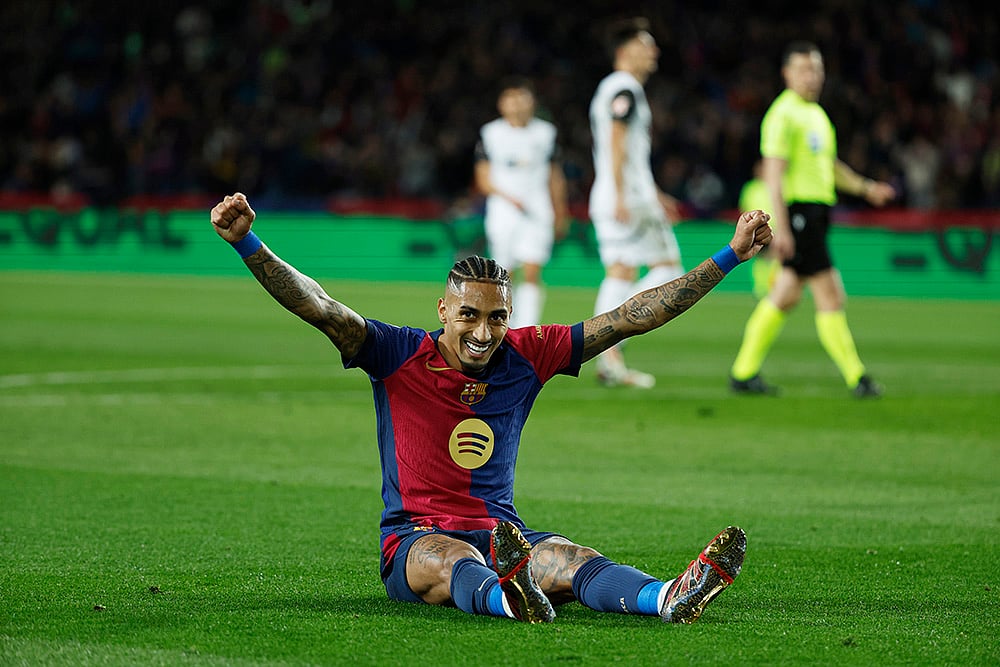Spain Soccer La Liga FC Barcelona vs Valencia CF match photo: Raphinha