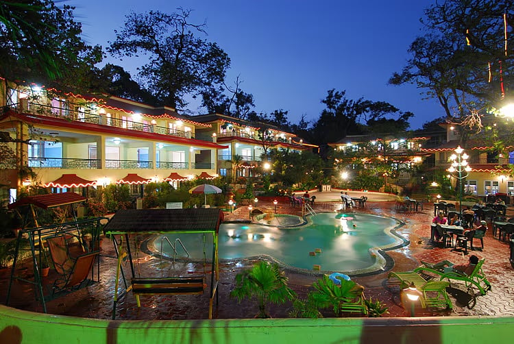 Adamo, The Resort