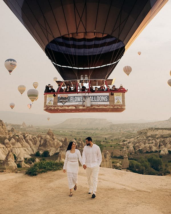 Fly Away on Hot Air Balloon