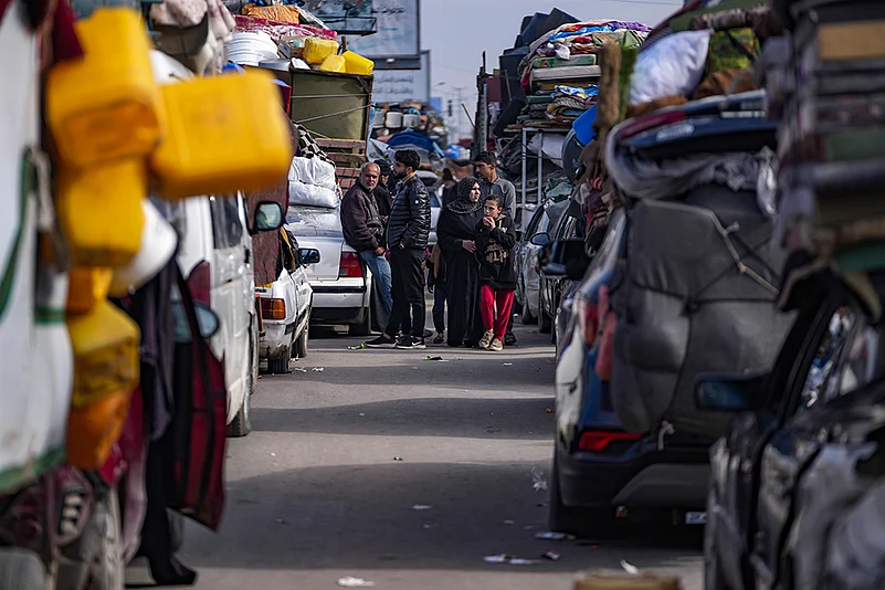 Israel Palestinians _Displaced Palestinians return to northern Gaza Strip_7