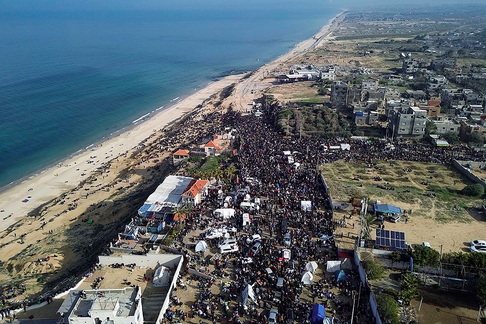 Israel Palestinians _Displaced Palestinians return to northern Gaza Strip_8