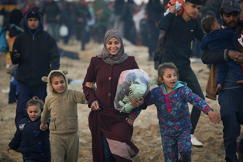 Israel Palestinians _Displaced Palestinians return to northern Gaza Strip_10