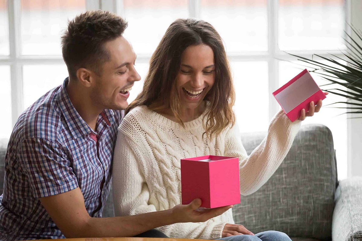 Valentine's Day Gifts For Her Under ₹5000, ₹2500 & ₹1000