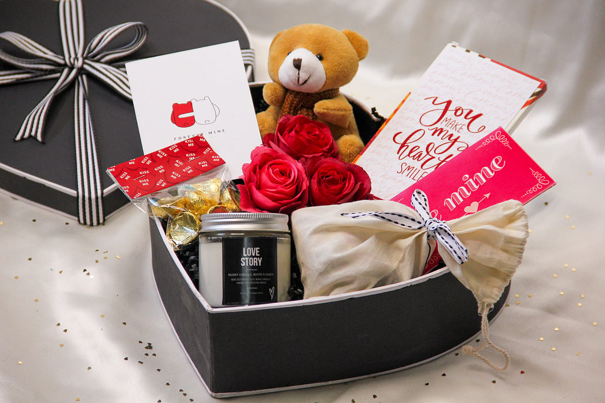 Valentine’s Week Hamper