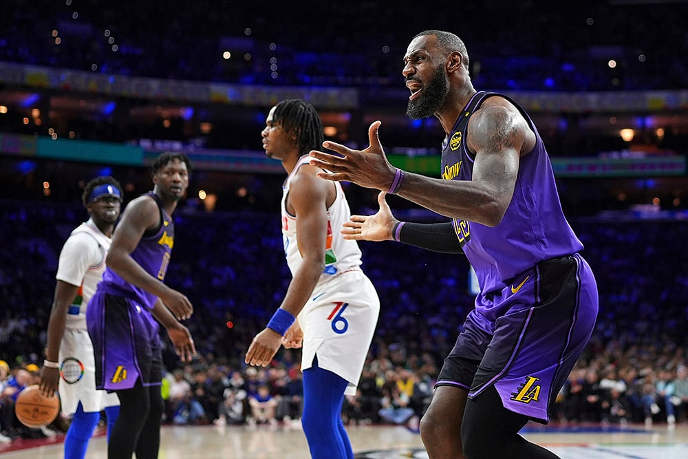 NBA basketball Philadelphia 76ers vs LA Lakers game pics: LeBron James 