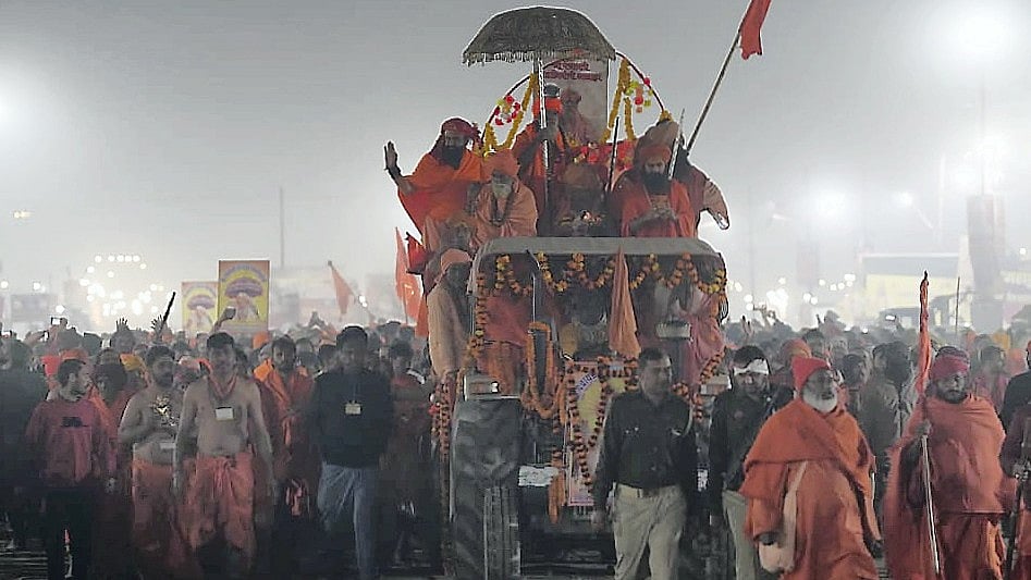 PTI : Sadhus of Shri Panchayati Akhara Mahanirvani return without doing their 'snan' (holy dip) after a stampede on 'Mauni Amavasya' during the ongoing 'Maha Kumbh Mela' festival, in Prayagraj, Wednesday, Jan. 29, 2025. 