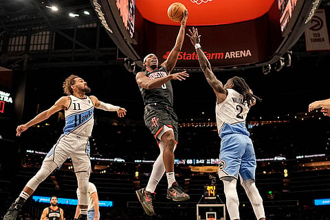 NBA 2024-25: Rockets forward Jae'Sean Tate (8) goes to the basket