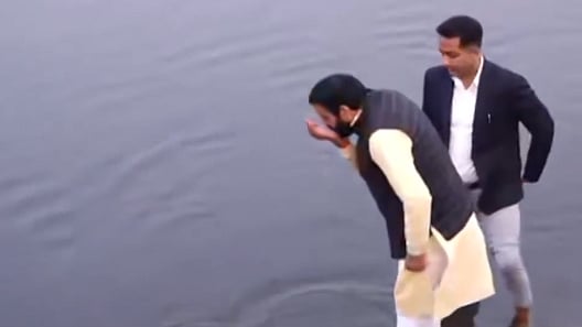 X/PTI : Haryana CM Saini was seen drinking water from Yamuna river on Wednesday 