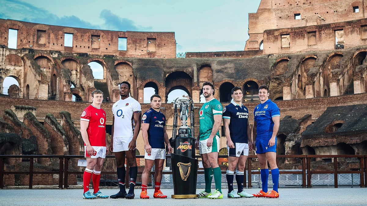 X/Guinness Men's Six Nations : The captains pose with the trophy ahead of Rugby Six Nations Championship 2025.